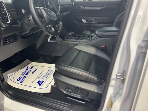 Used 2024 Ford Ranger Lariat w/ FX4 Off-Road Package image 35