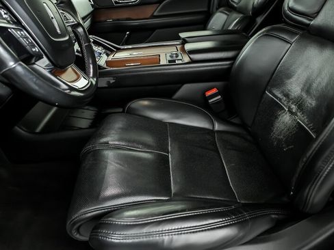 Used 2020 Lincoln Navigator Reserve RWD image 14