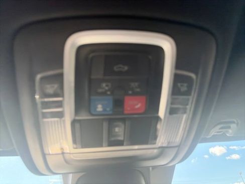 Used 2023 RAM 1500 Laramie AWD/4WD image 26