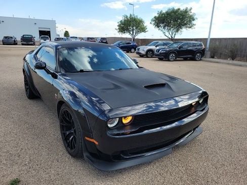 Used 2023 Dodge Challenger R/T Scat Pack RWD image 4