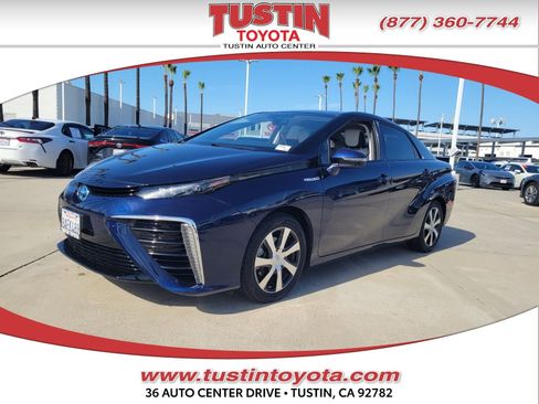 Certified 2017 Toyota Mirai FWD image 1