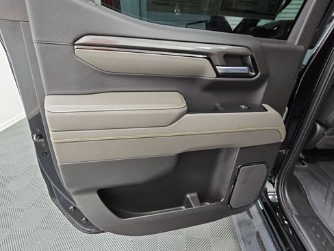 Used 2022 Chevrolet Silverado 1500 ZR2 w/ Technology Package AWD/4WD image 37