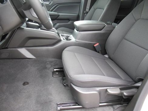 New 2026 GMC Canyon Elevation image 13