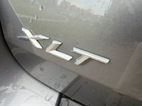 Used 2023 Ford Explorer XLT w/ Equipment Group 202A AWD/4WD image 10
