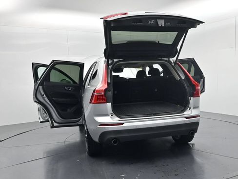 Used 2019 Volvo XC60 T5 Momentum w/ Multimedia Package AWD/4WD image 59