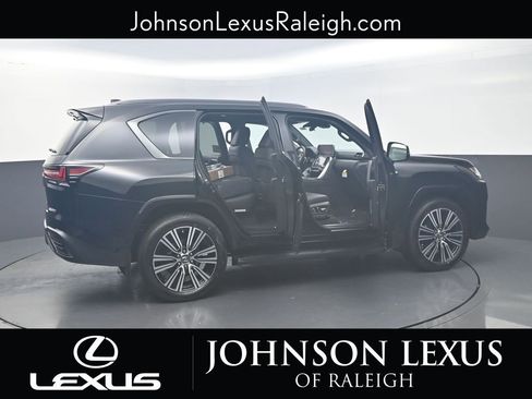 New 2026 Lexus LX 600 4WD w/ Luxury Package image 25