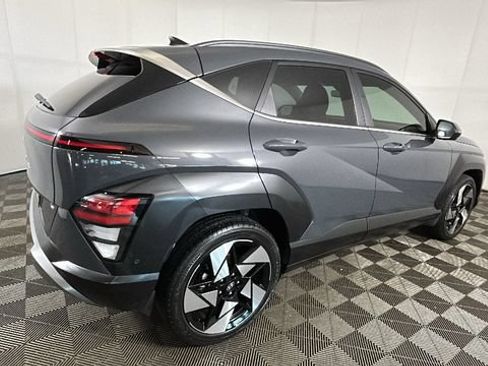 Used 2024 Hyundai Kona Limited FWD image 2