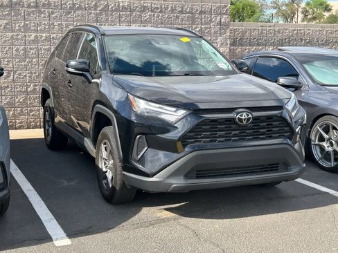 Used 2024 Toyota RAV4 XLE FWD image 5