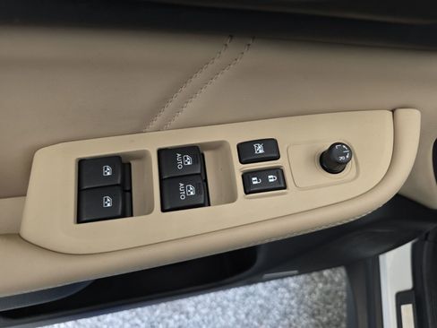 Used 2018 Subaru Outback 2.5i Limited image 23