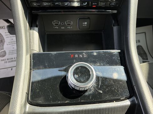 Used 2025 Jeep Grand Cherokee L Laredo AWD/4WD image 22
