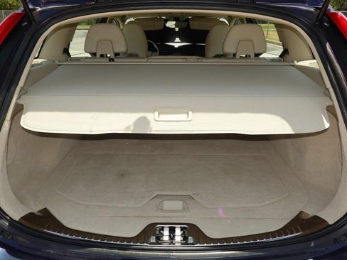 Used 2015 Volvo V60 T5 Premier w/ Convenience Package FWD image 27