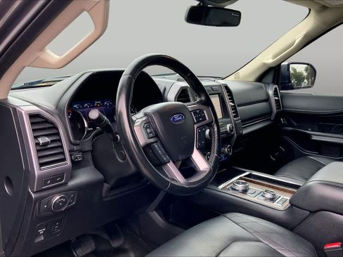 Used 2019 Ford Expedition Max Platinum AWD/4WD image 18