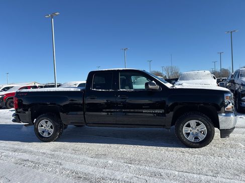 Used 2019 Chevrolet Silverado 1500 LD LT image 4
