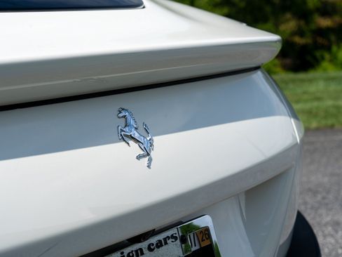 Used 2024 Ferrari Roma Spider RWD image 16