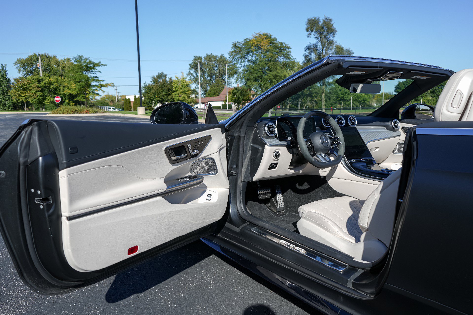 Used 2026 Mercedes-Benz CLE 53 AMG 4MATIC Cabriolet image 12