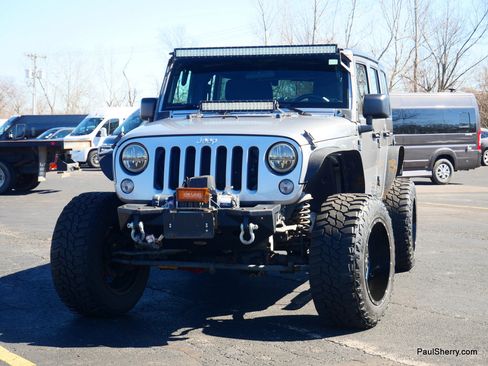Used 2015 Jeep Wrangler Unlimited Sport image 6