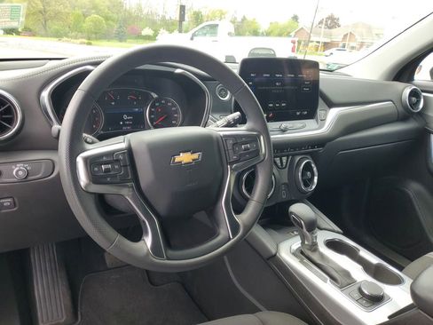 Certified 2024 Chevrolet Blazer LT w/ Convenience Package FWD image 7