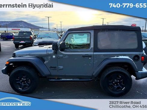 Used 2021 Jeep Wrangler Sport AWD/4WD image 4