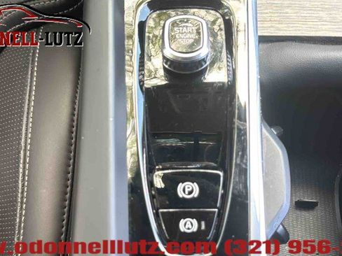 Used 2022 Volvo XC60 B6 Inscription w/ Advanced Package AWD/4WD image 32