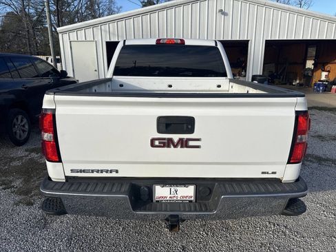 Used 2018 GMC Sierra 1500 SLE w/ Suspension Package, Off-Road image 4