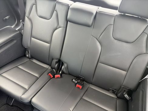 Used 2025 Kia Telluride S FWD image 33