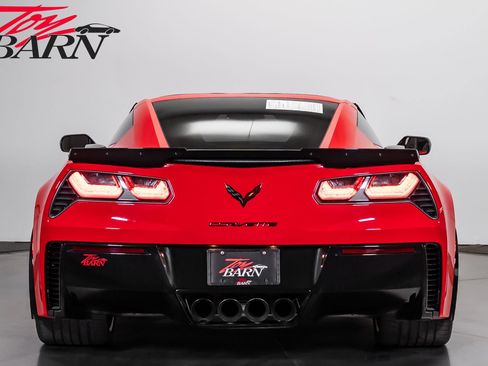 Used 2017 Chevrolet Corvette Z06 RWD image 4