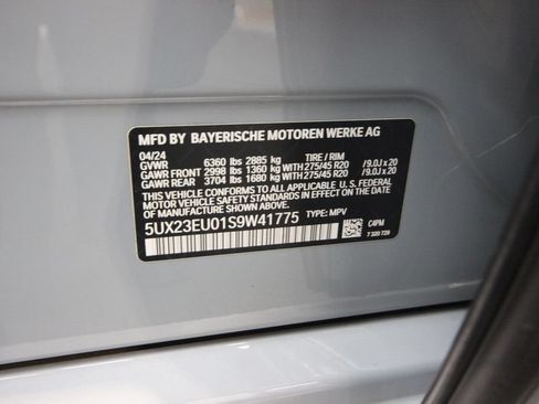 Used 2025 BMW X5 xDrive40i w/ M Sport Package AWD/4WD image 43