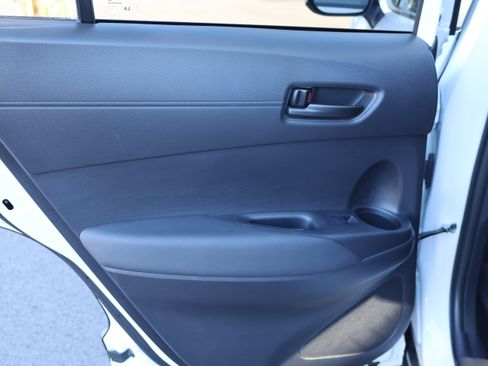Used 2023 Toyota Corolla Cross LE AWD/4WD image 14