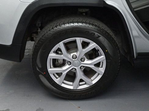 Used 2022 Jeep Grand Cherokee Limited AWD/4WD image 36