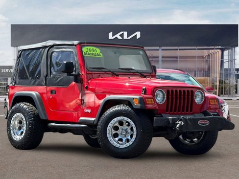 Used 2006 Jeep Wrangler X AWD/4WD image 2