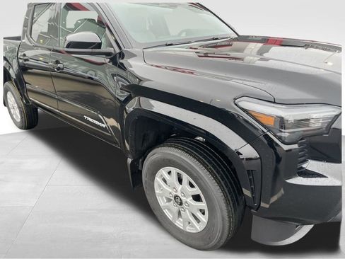 New 2026 Toyota Tacoma SR5 image 12