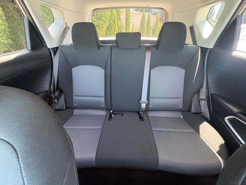 Used 2025 Kia Soul LX w/ LX Technology Package FWD image 36