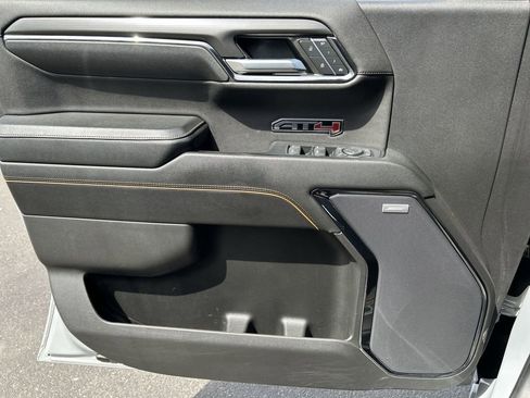 Used 2024 GMC Sierra 1500 AT4 w/ Technology Package image 22