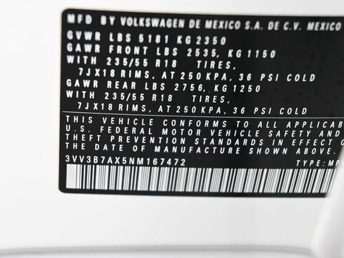 Used 2022 Volkswagen Tiguan SE image 17