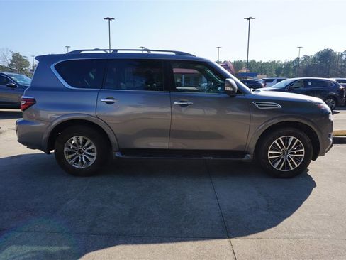 Used 2023 Nissan Armada SL w/ Captain's Chairs Package image 24