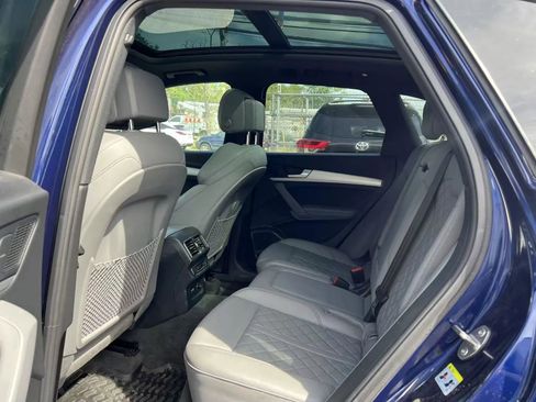 Used 2019 Audi SQ5 Premium Plus w/ Premium Plus Package image 9