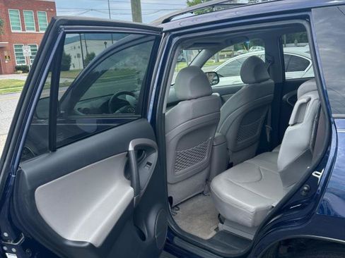 Used 2007 Toyota RAV4 Limited AWD/4WD image 14