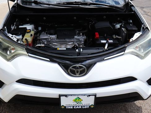 Used 2018 Toyota RAV4 LE w/ All Weather Liner Package FWD image 56