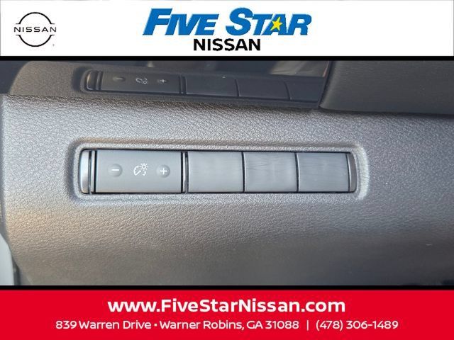 Used 2024 Nissan Pathfinder S FWD image 27