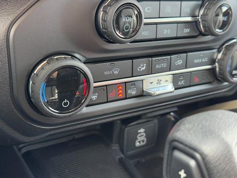 New 2026 Ford Bronco Badlands image 12