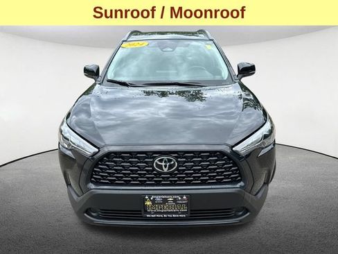 Used 2024 Toyota Corolla Cross LE w/ Moonroof Package AWD/4WD image 4