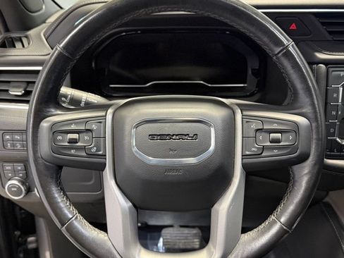 Used 2022 GMC Yukon Denali AWD/4WD image 11