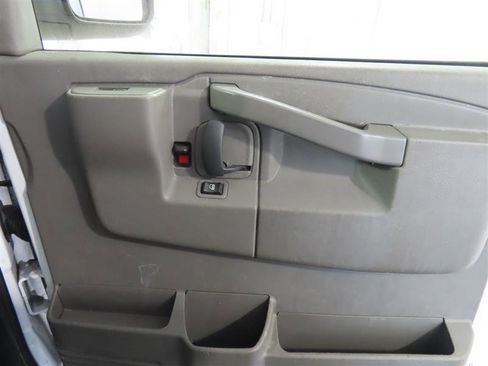 Used 2024 GMC Savana 2500 w/ Driver Convenience Package image 26