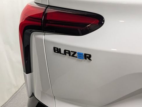 Used 2024 Chevrolet Blazer EV RS AWD/4WD image 5