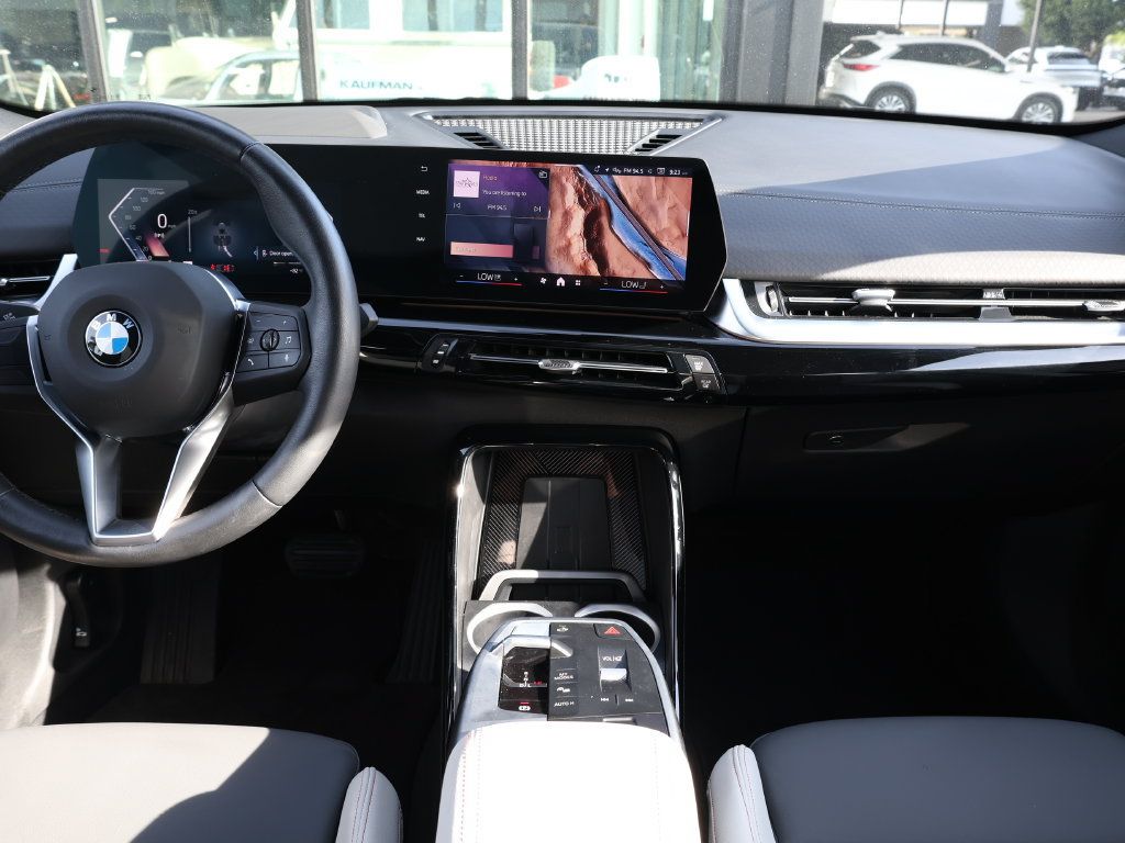 Used 2025 BMW X2 xDrive28i AWD/4WD image 26