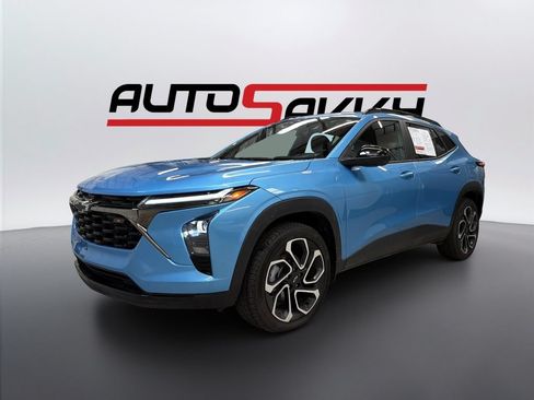 Used 2025 Chevrolet Trax RS w/ Sunroof Package FWD image 1