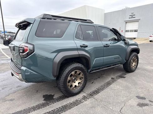 Used 2025 Toyota 4Runner Trailhunter image 5