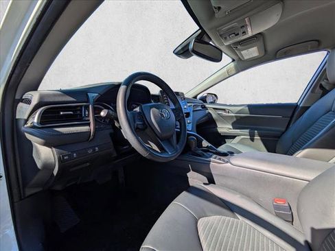 Used 2023 Toyota Camry SE image 13
