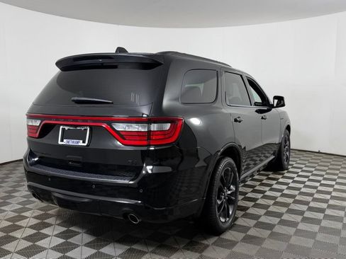 Used 2023 Dodge Durango R/T w/ Blacktop Package AWD/4WD image 8