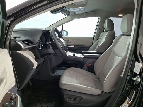Certified 2024 Toyota Sienna LE image 13